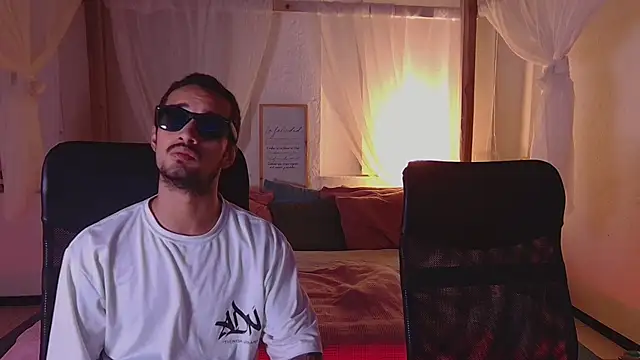 Laila asher online show from 09-13-25, 12:32