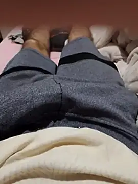 Snapshot of chef82 chatting on 11-05-25, 08:14 chef82 online show from 11-05-25, 08:14