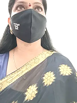 Snapshot of shivani27 chatting on 09-11-25, 02:28 shivani27 online show from 09-11-25, 02:28