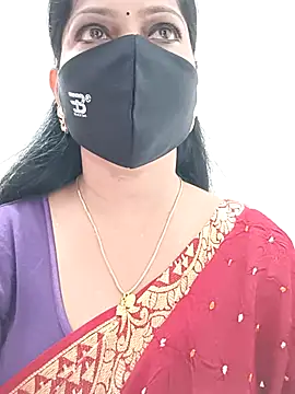 Snapshot of shivani27 chatting on 09-26-25, 07:34 shivani27 online show from 09-26-25, 07:34