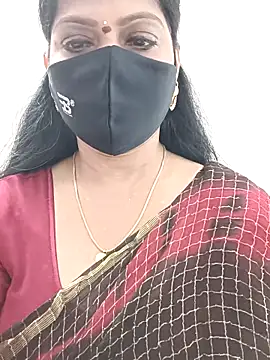 Snapshot of shivani27 chatting on 10-01-25, 04:13 shivani27 online show from 10-01-25, 04:13