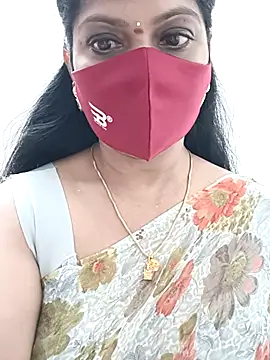 Snapshot of shivani27 chatting on 10-04-25, 08:40 shivani27 online show from 10-04-25, 08:40