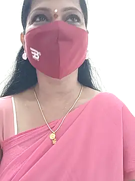 Snapshot of shivani27 chatting on 11-11-25, 12:49 shivani27 online show from 11-11-25, 12:49