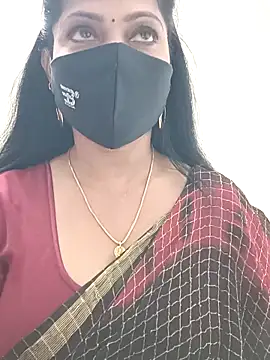 Snapshot of shivani27 chatting on 12-17-25, 02:12 shivani27 online show from 12-17-25, 02:12