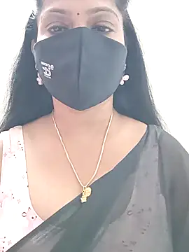 Snapshot of shivani27 chatting on 12-19-25, 07:48 shivani27 online show from 12-19-25, 07:48