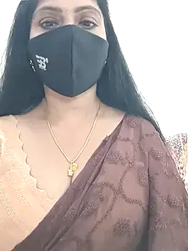 Snapshot of shivani27 chatting on 02-02-26, 04:49 shivani27 online show from 02-02-26, 04:49