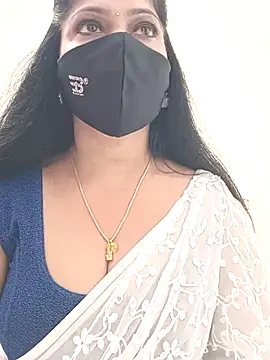 Snapshot of shivani27 chatting on 02-15-26, 08:57 shivani27 online show from 02-15-26, 08:57