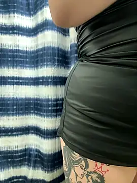 MamaSpicy online show from 10-12-25, 02:21