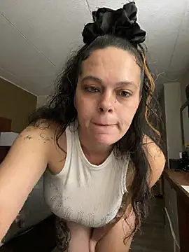 Snapshot of MamaSpicy chatting on 08-05-26, 02:03 MamaSpicy online show from 08-05-26, 02:03