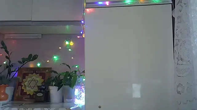 Krystal 82 online show from 10-09-25, 05:05