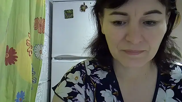 Krystal 82 online show from 11-26-25, 05:14