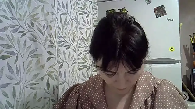 Krystal 82 online show from 12-04-25, 08:50