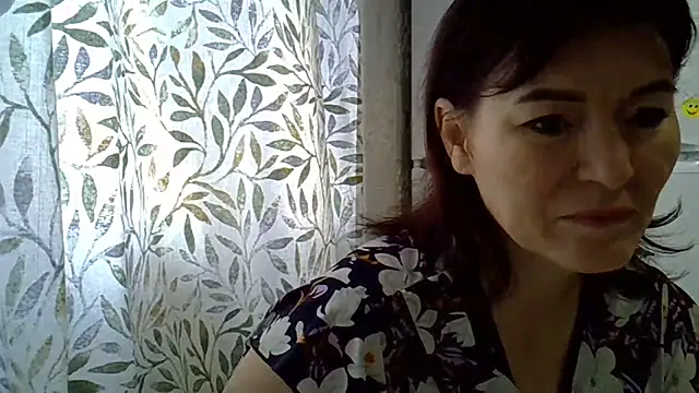 Snapshot of Krystal_82 chatting on 12-23-25, 09:18 Krystal 82 online show from 12-23-25, 09:18