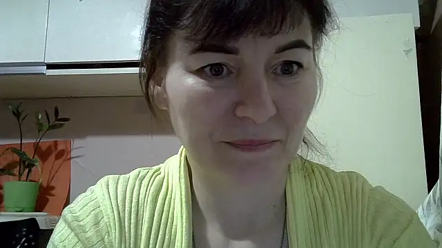 Snapshot of Krystal_82 chatting on 02-13-26, 03:52 Krystal 82 online show from 02-13-26, 03:52