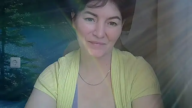 Snapshot of Krystal_82 chatting on 03-21-26, 08:19 Krystal 82 online show from 03-21-26, 08:19