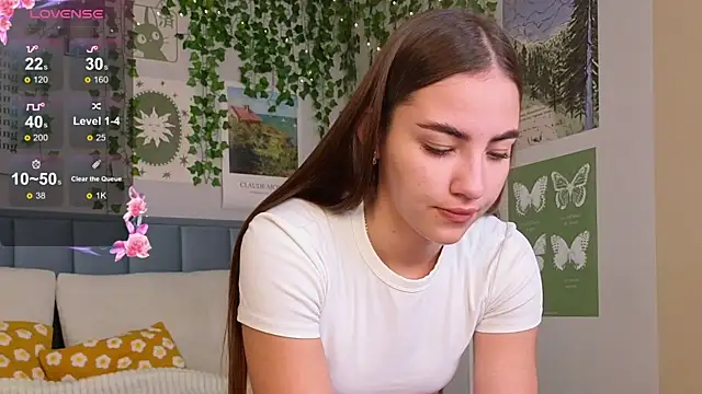 Ashley Pierce online show from 11-21-25, 04:11