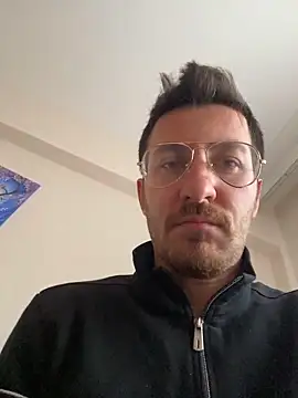 emredenizz07 online show from 12-15-25, 06:28