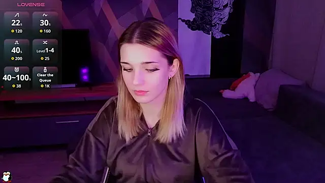 Sandy Belle online show from 09-17-25, 06:31