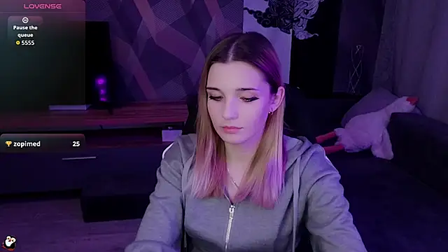 Sandy Belle online show from 10-28-25, 07:16