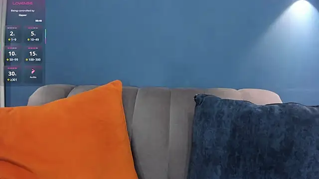 Snapshot of MartinaBlakees chatting on 11-27-25, 02:30 MartinaBlakees online show from 11-27-25, 02:30