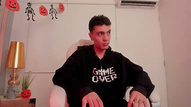 dark sun302 online show from 10-30-25, 02:24