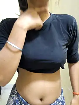 Snapshot of Raj-kumari chatting on 06-25-26, 05:17 Raj-kumari online show from 06-25-26, 05:17