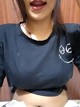 Snapshot of Raj-kumari chatting on 07-17-26, 04:23 Raj-kumari online show from 07-17-26, 04:23