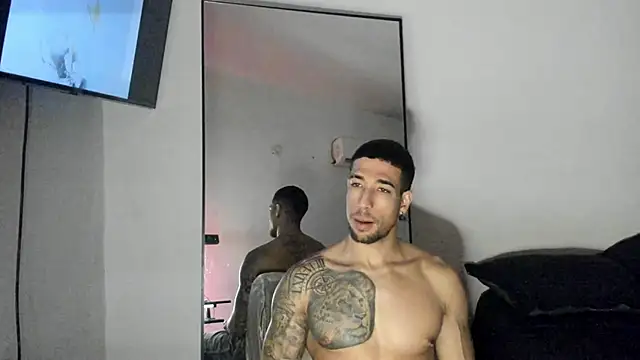 Snapshot of ThiagoLugo chatting on 09-24-25, 07:50 ThiagoLugo online show from 09-24-25, 07:50