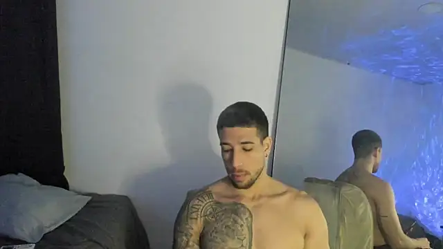 Snapshot of ThiagoLugo chatting on 01-08-26, 06:16 ThiagoLugo online show from 01-08-26, 06:16