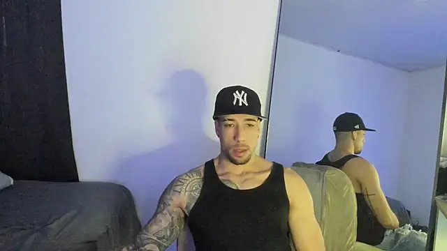 Snapshot of ThiagoLugo chatting on 01-11-26, 10:15 ThiagoLugo online show from 01-11-26, 10:15