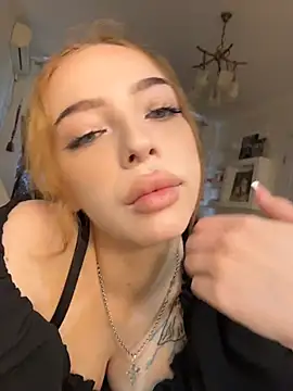 Hannah xBaby online show from 06-28-26, 07:47