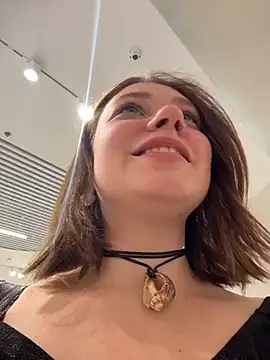 Snapshot of lucy-joy chatting on 09-26-25, 08:29 lucy-joy online show from 09-26-25, 08:29