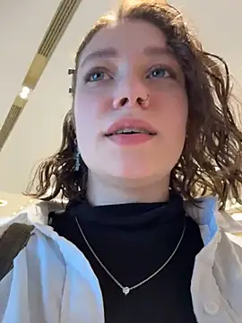 Snapshot of lucy-joy chatting on 09-29-25, 10:20 lucy-joy online show from 09-29-25, 10:20