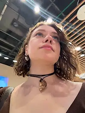 Snapshot of lucy-joy chatting on 10-06-25, 10:23 lucy-joy online show from 10-06-25, 10:23