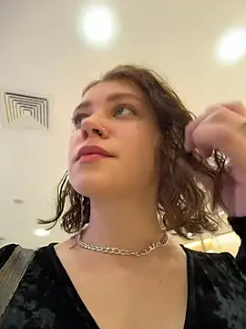 Snapshot of lucy-joy chatting on 10-11-25, 10:25 lucy-joy online show from 10-11-25, 10:25