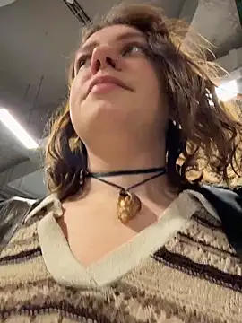 Snapshot of lucy-joy chatting on 11-26-25, 11:33 lucy-joy online show from 11-26-25, 11:33