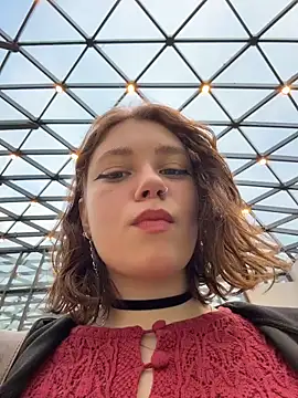 Snapshot of lucy-joy chatting on 11-28-25, 09:12 lucy-joy online show from 11-28-25, 09:12