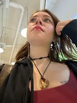 Snapshot of lucy-joy chatting on 11-30-25, 07:12 lucy-joy online show from 11-30-25, 07:12