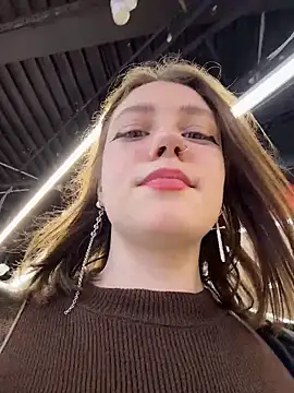 Snapshot of lucy-joy chatting on 12-04-25, 10:24 lucy-joy online show from 12-04-25, 10:24