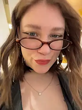 Snapshot of lucy-joy chatting on 01-15-26, 09:36 lucy-joy online show from 01-15-26, 09:36