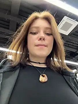 Snapshot of lucy-joy chatting on 02-25-26, 11:20 lucy-joy online show from 02-25-26, 11:20