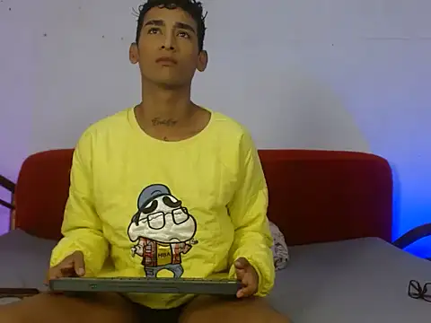 Snapshot of gabo_hotboy chatting on 03-22-26, 07:23 gabo hotboy online show from 03-22-26, 07:23