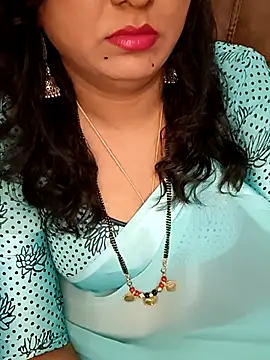 Snapshot of Niharika555 chatting on 05-13-26, 05:21 Niharika555 online show from 05-13-26, 05:21