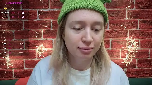 Snapshot of CitrusBlissss chatting on 01-16-26, 02:37 CitrusBlissss online show from 01-16-26, 02:37