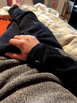 Snapshot of mas20043 chatting on 11-16-25, 09:59 mas20043 online show from 11-16-25, 09:59