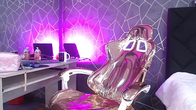 shanthal bllizz online show from 10-31-25, 03:07