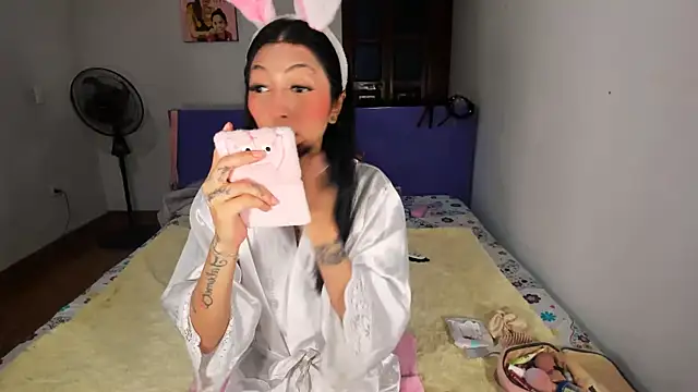 Anais lux online show from 05-05-26, 12:07