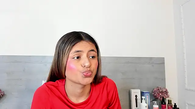 sunnyWhitee online show from 03-28-26, 07:24