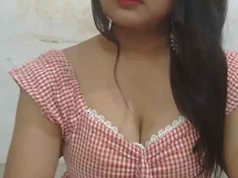 Snapshot of POOJA_199 chatting on 05-16-26, 08:00 POOJA 199 online show from 05-16-26, 08:00
