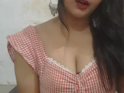 Snapshot of POOJA_199 chatting on 06-04-26, 04:18 POOJA 199 online show from 06-04-26, 04:18